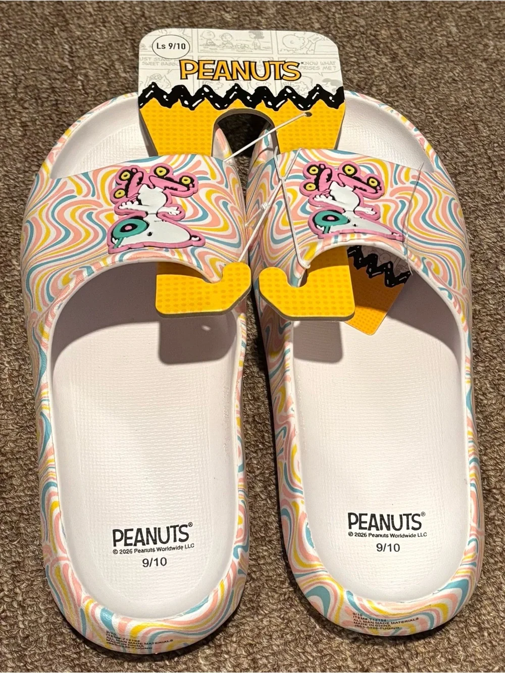 Peanuts ladies Snoopy Pink Multi Slide  size 9/10